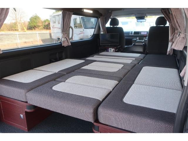 ���X�̉c�Ǝ��Ԃ͂`�l�X�F�O�O�`�o�l�P�W�F�O�O�܂łƂȂ�܂��B���T�Ηj������x���ɂȂ�܂��̂ŁA�����ӂ��������B�F�l�̂����X�S��肨�������Ă���܂��B