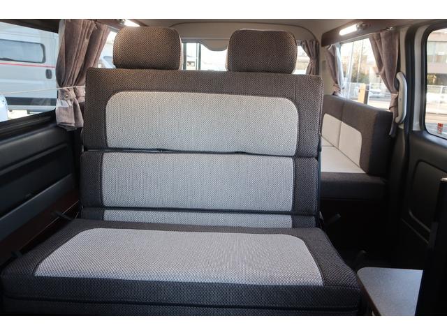 ���X�̉c�Ǝ��Ԃ͂`�l�X�F�O�O�`�o�l�P�W�F�O�O�܂łƂȂ�܂��B���T�Ηj������x���ɂȂ�܂��̂ŁA�����ӂ��������B�F�l�̂����X�S��肨�������Ă���܂��B