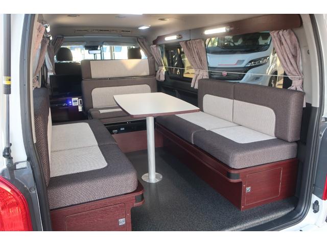 ���X�̉c�Ǝ��Ԃ͂`�l�X�F�O�O�`�o�l�P�W�F�O�O�܂łƂȂ�܂��B���T�Ηj������x���ɂȂ�܂��̂ŁA�����ӂ��������B�F�l�̂����X�S��肨�������Ă���܂��B