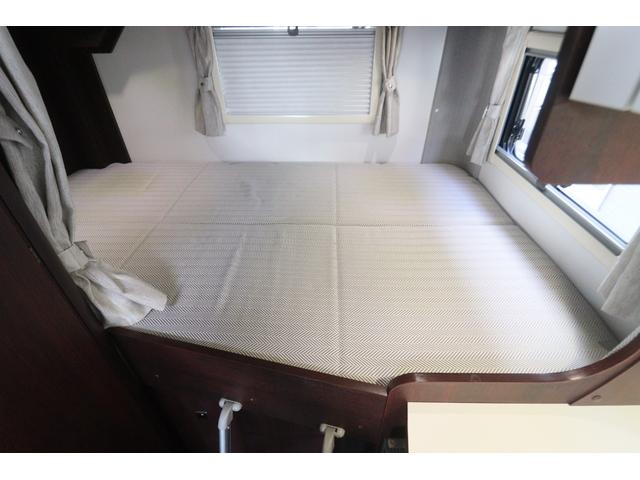 カムロード ナッツＲＶ　クレア５．３Ｘエボリューション　家庭用エアコン　ＦＦヒーター　インバーター１５００Ｗ　トリプルサブ　マックスファン　電子レンジ　テレビ　シャワー　走行充電　外部電源　ナッツオリジナル強化ショック　社外ナビ　ＥＴＣ　キャンピングカー（6枚目）
