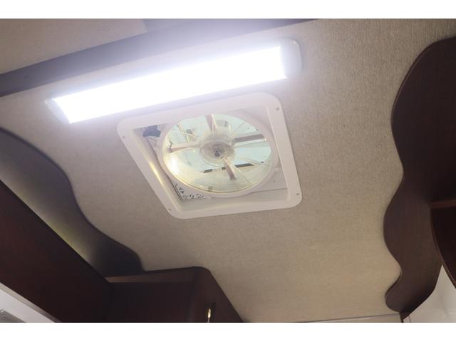 カムロード ナッツＲＶ　クレア５．３Ｘエボリューション　家庭用エアコン　ＦＦヒーター　インバーター１５００Ｗ　トリプルサブ　マックスファン　電子レンジ　テレビ　シャワー　走行充電　外部電源　ナッツオリジナル強化ショック　社外ナビ　ＥＴＣ　キャンピングカー（32枚目）