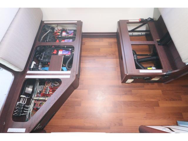 カムロード ナッツＲＶ　クレア５．３Ｘエボリューション　家庭用エアコン　ＦＦヒーター　インバーター１５００Ｗ　トリプルサブ　マックスファン　電子レンジ　テレビ　シャワー　走行充電　外部電源　ナッツオリジナル強化ショック　社外ナビ　ＥＴＣ　キャンピングカー（46枚目）