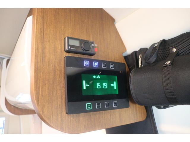 ハイエースバン トイファクトリー バーデングランデ カーサ 家庭用エアコン FFヒーター エアロソーラー オルタネータチャージャー800W 内部電源 インバーター1500W 強化リーフ マックスファン 電子レンジ PVM アルパイン製11インチナビ ETC(10枚目)