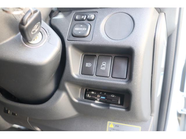 ハイエースバン トイファクトリー バーデングランデ カーサ 家庭用エアコン FFヒーター エアロソーラー オルタネータチャージャー800W 内部電源 インバーター1500W 強化リーフ マックスファン 電子レンジ PVM アルパイン製11インチナビ ETC(32枚目)