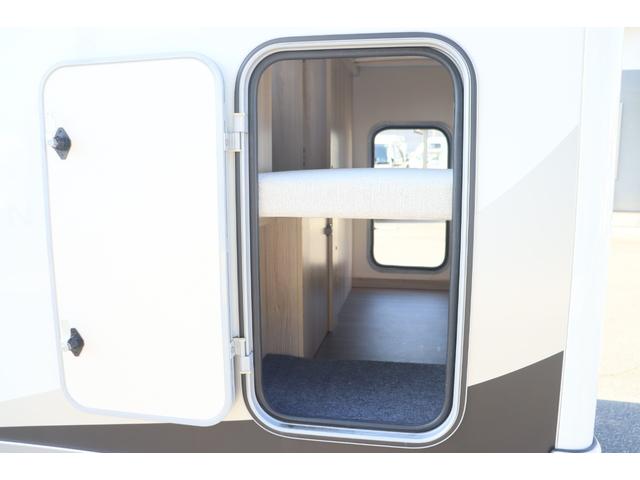 ���X�̉c�Ǝ��Ԃ͂`�l�X�F�O�O�`�o�l�P�W�F�O�O�܂łƂȂ�܂��B���T�Ηj������x���ɂȂ�܂��̂ŁA�����ӂ��������B�F�l�̂����X�S��肨�������Ă���܂��B