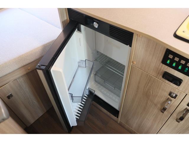 ���X�̉c�Ǝ��Ԃ͂`�l�X�F�O�O�`�o�l�P�W�F�O�O�܂łƂȂ�܂��B���T�Ηj������x���ɂȂ�܂��̂ŁA�����ӂ��������B�F�l�̂����X�S��肨�������Ă���܂��B