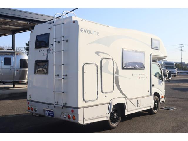 ���ÎԂ����炱���{�f�B�[�R�[�e�B���O���I�X�X���ł��I���̃X�^�b�t�����n��������R�[�g�̎{�H�܂Ŏd�グ�ăc�����o�܂��̂Ō����ڂ�������Y��Ɏd�オ��܂��B