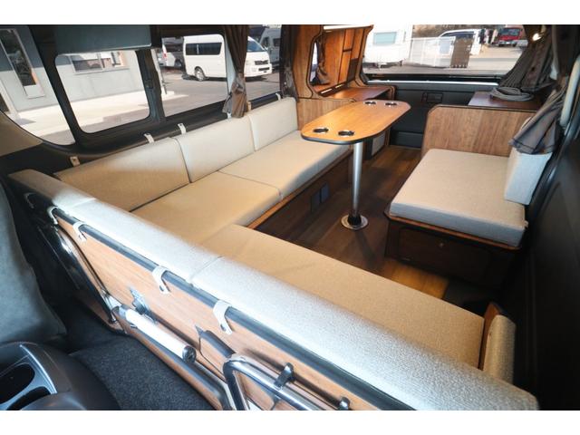 ���X�̉c�Ǝ��Ԃ͂`�l�X�F�O�O�`�o�l�P�W�F�O�O�܂łƂȂ�܂��B���T�Ηj������x���ɂȂ�܂��̂ŁA�����ӂ��������B�F�l�̂����X�S��肨�������Ă���܂��B