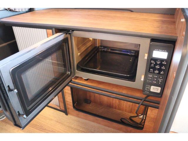 ���X�̉c�Ǝ��Ԃ͂`�l�X�F�O�O�`�o�l�P�W�F�O�O�܂łƂȂ�܂��B���T�Ηj������x���ɂȂ�܂��̂ŁA�����ӂ��������B�F�l�̂����X�S��肨�������Ă���܂��B