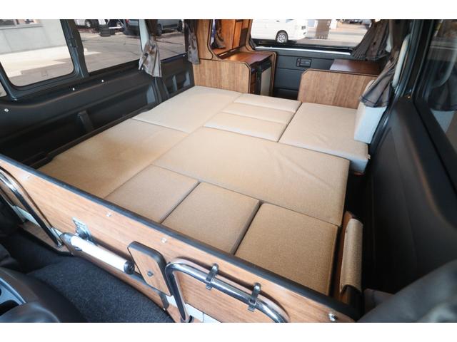 ���X�̉c�Ǝ��Ԃ͂`�l�X�F�O�O�`�o�l�P�W�F�O�O�܂łƂȂ�܂��B���T�Ηj������x���ɂȂ�܂��̂ŁA�����ӂ��������B�F�l�̂����X�S��肨�������Ă���܂��B