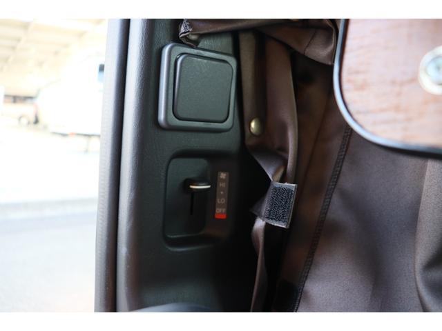 ���X�̉c�Ǝ��Ԃ͂`�l�X�F�O�O�`�o�l�P�W�F�O�O�܂łƂȂ�܂��B���T�Ηj������x���ɂȂ�܂��̂ŁA�����ӂ��������B�F�l�̂����X�S��肨�������Ă���܂��B