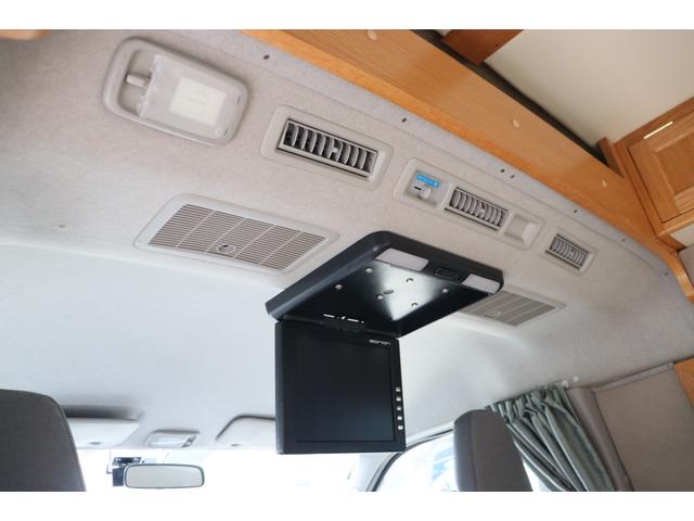 �t���b�v�_�E�����j�^�[�@�i�r�ؑփX�C�b�`