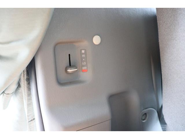 ���X�̉c�Ǝ��Ԃ͂`�l�X�F�O�O�`�o�l�P�W�F�O�O�܂łƂȂ�܂��B���T�Ηj������x���ɂȂ�܂��̂ŁA�����ӂ��������B�F�l�̂����X�S��肨�������Ă���܂��B