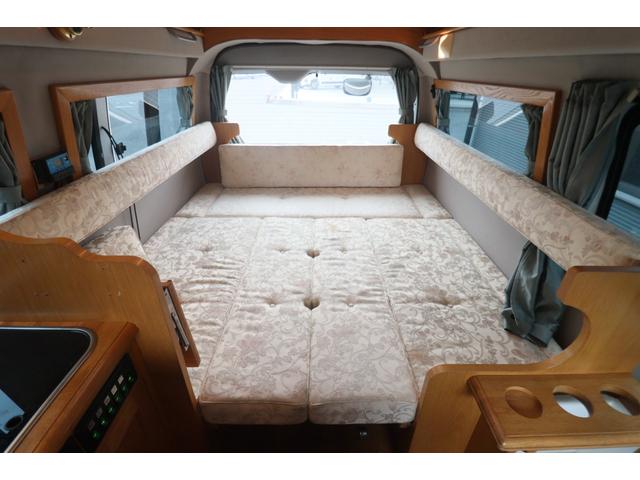 ���X�̉c�Ǝ��Ԃ͂`�l�X�F�O�O�`�o�l�P�W�F�O�O�܂łƂȂ�܂��B���T�Ηj������x���ɂȂ�܂��̂ŁA�����ӂ��������B�F�l�̂����X�S��肨�������Ă���܂��B