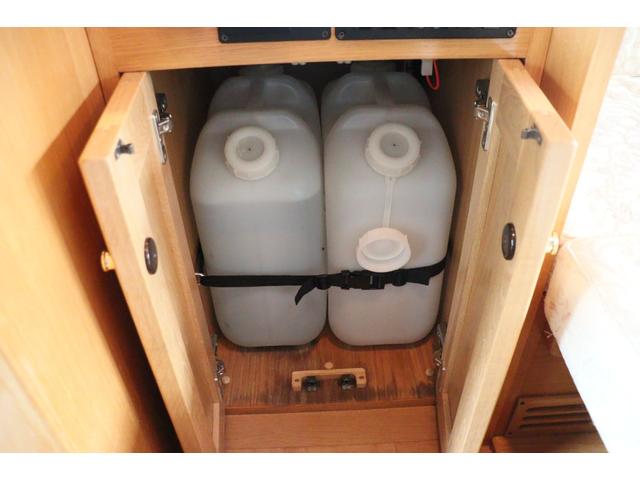 ���X�̉c�Ǝ��Ԃ͂`�l�X�F�O�O�`�o�l�P�W�F�O�O�܂łƂȂ�܂��B���T�Ηj������x���ɂȂ�܂��̂ŁA�����ӂ��������B�F�l�̂����X�S��肨�������Ă���܂��B