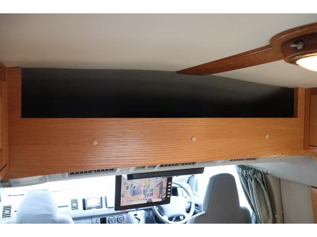 ���X�̉c�Ǝ��Ԃ͂`�l�X�F�O�O�`�o�l�P�W�F�O�O�܂łƂȂ�܂��B���T�Ηj������x���ɂȂ�܂��̂ŁA�����ӂ��������B�F�l�̂����X�S��肨�������Ă���܂��B