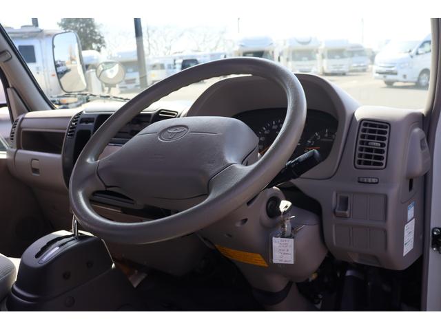 カムロード ナッツＲＶ　クレソンボーダーエディション　二段ベッド　ＦＦヒーター　ツインサブＢＴ　リアクーラー　テレビ　インバーター　冷蔵庫　ルーフベント　シンク　外部電源　走行充電　オーニング　ナビ　Ｂｌｕｅｔｏｏｔｈ　フルセグ　ＥＴＣ　キャンピングカー（24枚目）