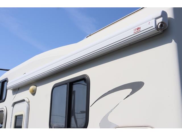 カムロード ナッツＲＶ　クレソンボーダーエディション　二段ベッド　ＦＦヒーター　ツインサブＢＴ　リアクーラー　テレビ　インバーター　冷蔵庫　ルーフベント　シンク　外部電源　走行充電　オーニング　ナビ　Ｂｌｕｅｔｏｏｔｈ　フルセグ　ＥＴＣ　キャンピングカー（43枚目）