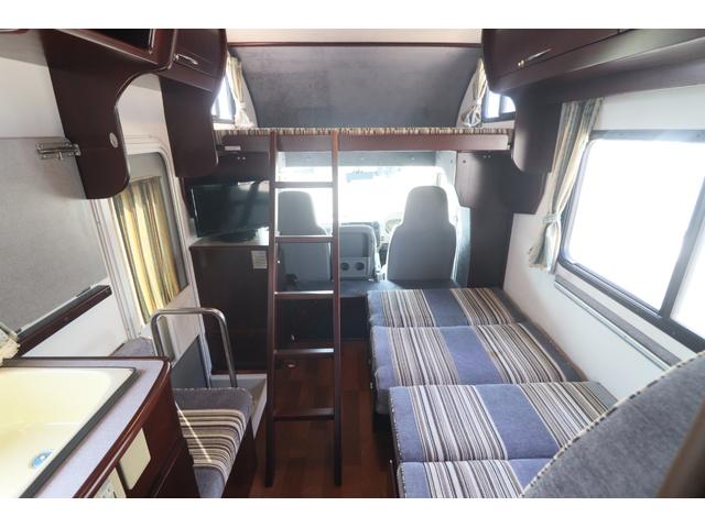 カムロード ナッツＲＶ　クレソンボーダーエディション　二段ベッド　ＦＦヒーター　ツインサブＢＴ　リアクーラー　テレビ　インバーター　冷蔵庫　ルーフベント　シンク　外部電源　走行充電　オーニング　ナビ　Ｂｌｕｅｔｏｏｔｈ　フルセグ　ＥＴＣ　キャンピングカー（52枚目）