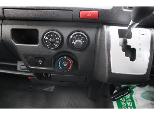 ���X�̉c�Ǝ��Ԃ͂`�l�X�F�O�O�`�o�l�P�W�F�O�O�܂łƂȂ�܂��B���T�Ηj������x���ɂȂ�܂��̂ŁA�����ӂ��������B�F�l�̂����X�S��肨�������Ă���܂��B