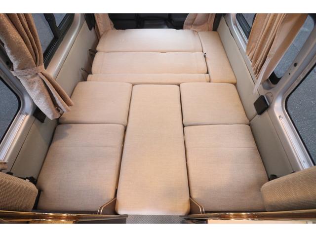 ���X�̉c�Ǝ��Ԃ͂`�l�X�F�O�O�`�o�l�P�W�F�O�O�܂łƂȂ�܂��B���T�Ηj������x���ɂȂ�܂��̂ŁA�����ӂ��������B�F�l�̂����X�S��肨�������Ă���܂��B