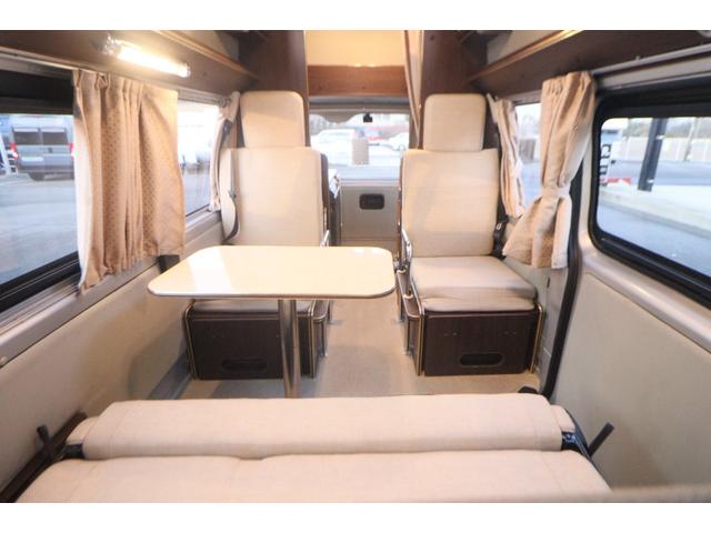 ���X�̉c�Ǝ��Ԃ͂`�l�X�F�O�O�`�o�l�P�W�F�O�O�܂łƂȂ�܂��B���T�Ηj������x���ɂȂ�܂��̂ŁA�����ӂ��������B�F�l�̂����X�S��肨�������Ă���܂��B