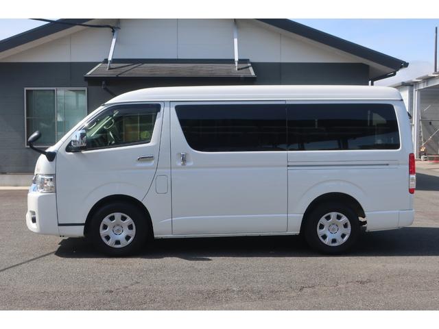 ���X�̉c�Ǝ��Ԃ͂`�l�X�F�O�O�`�o�l�P�W�F�O�O�܂łƂȂ�܂��B���T�Ηj������x���ɂȂ�܂��̂ŁA�����ӂ��������B�F�l�̂����X�S��肨�������Ă���܂��B