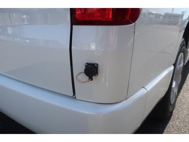 ���X�̉c�Ǝ��Ԃ͂`�l�X�F�O�O�`�o�l�P�W�F�O�O�܂łƂȂ�܂��B���T�Ηj������x���ɂȂ�܂��̂ŁA�����ӂ��������B�F�l�̂����X�S��肨�������Ă���܂��B