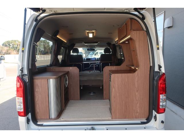 ���X�̉c�Ǝ��Ԃ͂`�l�X�F�O�O�`�o�l�P�W�F�O�O�܂łƂȂ�܂��B���T�Ηj������x���ɂȂ�܂��̂ŁA�����ӂ��������B�F�l�̂����X�S��肨�������Ă���܂��B