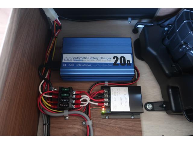 ���X�̉c�Ǝ��Ԃ͂`�l�X�F�O�O�`�o�l�P�W�F�O�O�܂łƂȂ�܂��B���T�Ηj������x���ɂȂ�܂��̂ŁA�����ӂ��������B�F�l�̂����X�S��肨�������Ă���܂��B