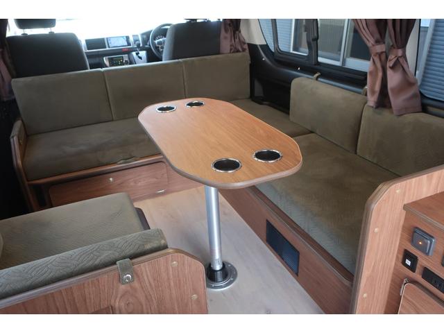 ���X�̉c�Ǝ��Ԃ͂`�l�X�F�O�O�`�o�l�P�W�F�O�O�܂łƂȂ�܂��B���T�Ηj������x���ɂȂ�܂��̂ŁA�����ӂ��������B�F�l�̂����X�S��肨�������Ă���܂��B