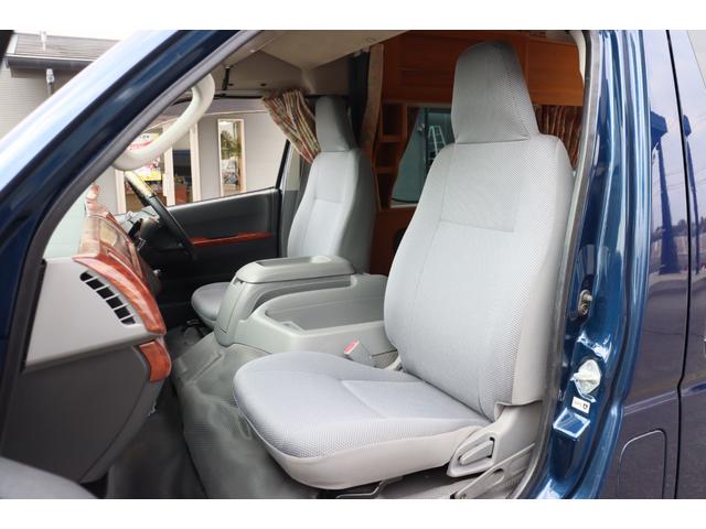 ���X�̉c�Ǝ��Ԃ͂`�l�X�F�O�O�`�o�l�P�W�F�O�O�܂łƂȂ�܂��B���T�Ηj������x���ɂȂ�܂��̂ŁA�����ӂ��������B�F�l�̂����X�S��肨�������Ă���܂��B