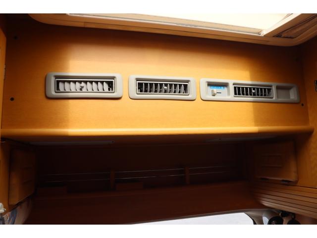 ���X�̉c�Ǝ��Ԃ͂`�l�X�F�O�O�`�o�l�P�W�F�O�O�܂łƂȂ�܂��B���T�Ηj������x���ɂȂ�܂��̂ŁA�����ӂ��������B�F�l�̂����X�S��肨�������Ă���܂��B