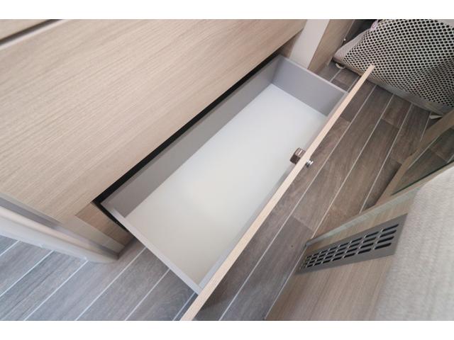 ���X�̉c�Ǝ��Ԃ͂`�l�X�F�O�O�`�o�l�P�W�F�O�O�܂łƂȂ�܂��B���T�Ηj������x���ɂȂ�܂��̂ŁA�����ӂ��������B�F�l�̂����X�S��肨�������Ă���܂��B