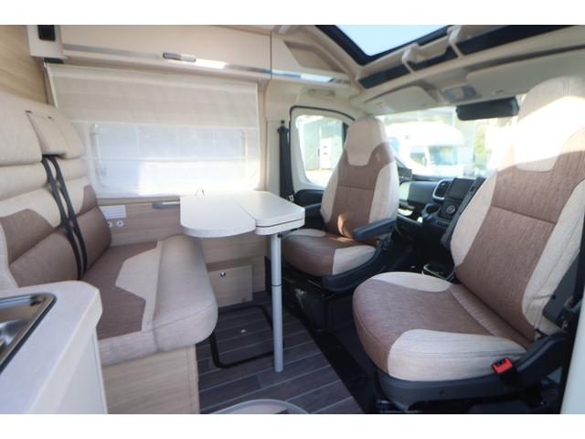 ���X�̉c�Ǝ��Ԃ͂`�l�X�F�O�O�`�o�l�P�W�F�O�O�܂łƂȂ�܂��B���T�Ηj������x���ɂȂ�܂��̂ŁA�����ӂ��������B�F�l�̂����X�S��肨�������Ă���܂��B