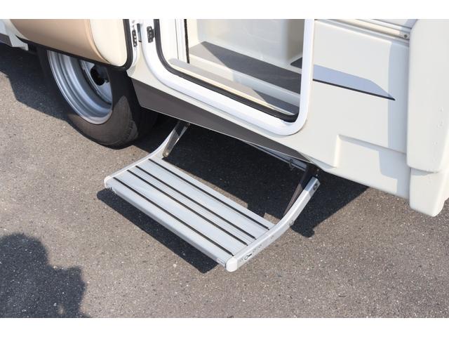 カムロード バンテック コルドリーブス 家庭用エアコン FFヒーター ソーラーパネル インバーター1500W トリプルサブバッテリー マックスファン 冷蔵庫 ナビ フルセグ Bluetooth ETC2.0 ワンオーナー キャンピングカー(25枚目)