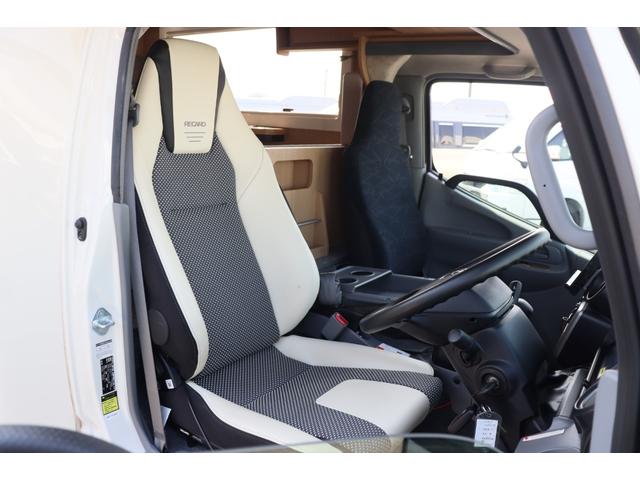 カムロード バンテック コルドリーブス 家庭用エアコン FFヒーター ソーラーパネル インバーター1500W トリプルサブバッテリー マックスファン 冷蔵庫 ナビ フルセグ Bluetooth ETC2.0 ワンオーナー キャンピングカー(38枚目)