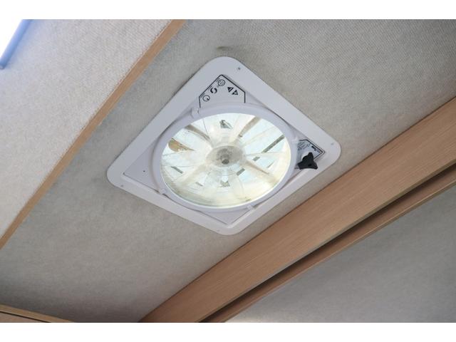 カムロード バンテック コルドリーブス 家庭用エアコン FFヒーター ソーラーパネル インバーター1500W トリプルサブバッテリー マックスファン 冷蔵庫 ナビ フルセグ Bluetooth ETC2.0 ワンオーナー キャンピングカー(48枚目)