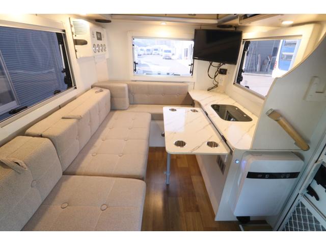 ハイゼットトラック ＪＰスター　ハッピー１＋　４ＷＤ　４００Ａｈリチウム／１２Ｖクーラー／ＦＦヒーター／冷蔵庫／液晶テレビ／電子レンジ／マックスファン／サイバーナビ／ＥＴＣ２．０／前後ドラレコ／前後スタビ／社外ショック／リアエアロ／キャンピングカー（2枚目）