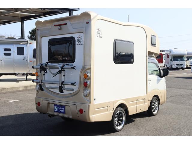 ハイゼットトラック ＪＰスター　ハッピー１＋　４ＷＤ　４００Ａｈリチウム／１２Ｖクーラー／ＦＦヒーター／冷蔵庫／液晶テレビ／電子レンジ／マックスファン／サイバーナビ／ＥＴＣ２．０／前後ドラレコ／前後スタビ／社外ショック／リアエアロ／キャンピングカー（18枚目）