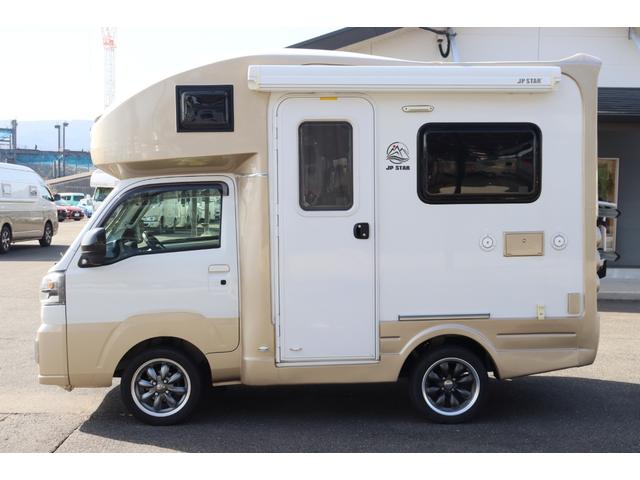 ハイゼットトラック ＪＰスター　ハッピー１＋　４ＷＤ　４００Ａｈリチウム／１２Ｖクーラー／ＦＦヒーター／冷蔵庫／液晶テレビ／電子レンジ／マックスファン／サイバーナビ／ＥＴＣ２．０／前後ドラレコ／前後スタビ／社外ショック／リアエアロ／キャンピングカー（23枚目）