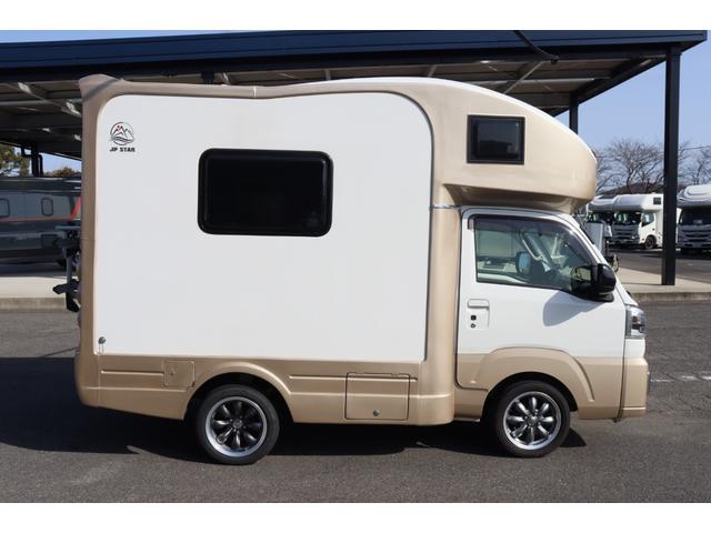 ハイゼットトラック ＪＰスター　ハッピー１＋　４ＷＤ　４００Ａｈリチウム／１２Ｖクーラー／ＦＦヒーター／冷蔵庫／液晶テレビ／電子レンジ／マックスファン／サイバーナビ／ＥＴＣ２．０／前後ドラレコ／前後スタビ／社外ショック／リアエアロ／キャンピングカー（27枚目）
