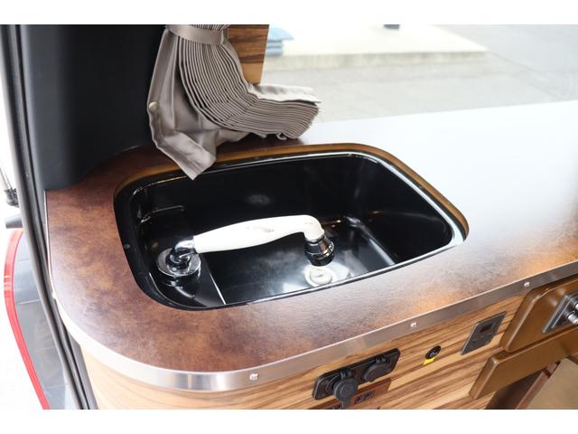 ハイエースバン ケイワークス クラシックバン ポップアップルーフ ワンオーナー/ダークプライムベース/TSS/FFヒーター/サブバッテリー/CTEK充電器/外部充電/1000Wインバーター/床堀8ナンバー/網戸2枚/前後ドラレコ/バックカメラ/キャンピングカー(56枚目)