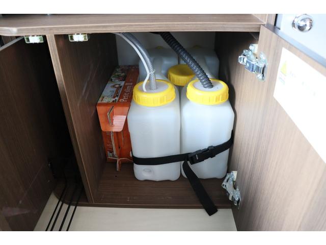 ���X�̉c�Ǝ��Ԃ͂`�l�X�F�O�O�`�o�l�P�W�F�O�O�܂łƂȂ�܂��B���T�Ηj������x���ɂȂ�܂��̂ŁA�����ӂ��������B�F�l�̂����X�S��肨�������Ă���܂��B