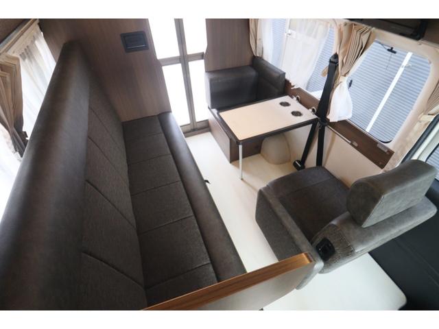 ���X�̉c�Ǝ��Ԃ͂`�l�X�F�O�O�`�o�l�P�W�F�O�O�܂łƂȂ�܂��B���T�Ηj������x���ɂȂ�܂��̂ŁA�����ӂ��������B�F�l�̂����X�S��肨�������Ă���܂��B