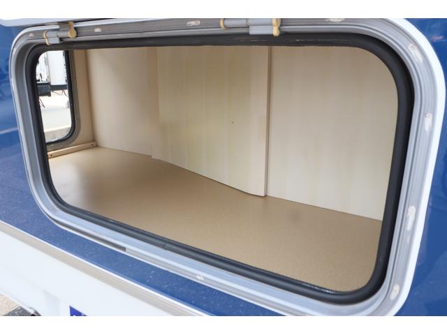 ナッツＲＶ　マッシュ　タイプＷ　二段ベッド　ＦＦヒーター　リアクーラー　１２Ｖ電子レンジ　マックスファン　４０Ｌ冷蔵庫　シングルサブ　走行充電　外部電源　マルチルーム　常時バックモニター　キャンピングカー（画像25）