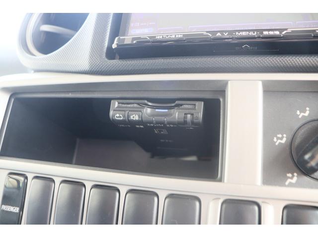 東和モータース　ヴォーンズィーベン　家庭用エアコン　ＦＦヒーター　ソーラーパネル　インバーター１５００Ｗ　マックスファン　トリプルサブＢＴ　ＤＣ冷蔵庫　シンク　オーニング　ナビ　フルセグ　ＥＴＣ　二段ベッド　キャンピングカー（画像50）