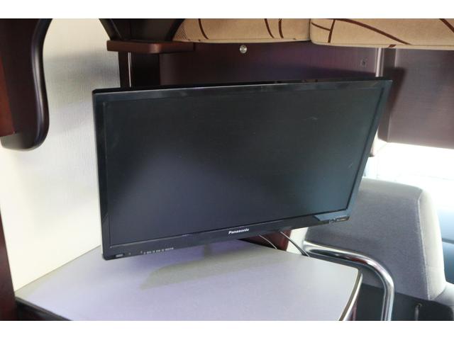 ＡｔｏＺ　アルファＳＳＳ　インバーター１５００Ｗ　テレビ　電子レンジ　サブバッテリー　走行充電　外部電源　ＤＣ冷蔵庫　シンク　ＳＤナビ　ワンセグ　ＥＴＣ　ダブルタイヤ　常設ベッド　キャンピングカー（画像47）