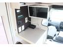 ナッツＲＶ　マッシュ　タイプＡ　キャンピングカー　二段ベッド　ＦＦヒーター　リアクーラー　冷蔵庫　シンク　テレビ　サブバッテリー　走行充電　外部電源　インバーター４００Ｗ　地デジアンテナ　マックスファン　メモリーナビ　フルセグ（9枚目）