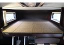 カムロード クレソンボヤージュ　エボライト　キャンピングカー　家庭用エアコン　ＦＦヒーター　ソーラーパネル　インバーター１５００Ｗ　トリプルサブ　電子レンジ　テレビ　　リアスタビライザー　強化ショック　冷蔵庫　シンク　リアクーラー　バックカメラ（5枚目）